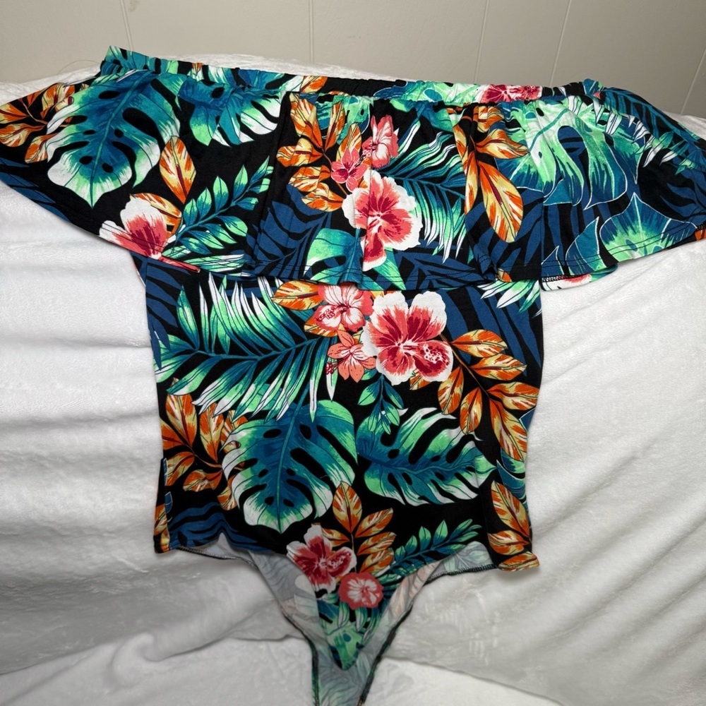 Floral Off-Shoulder Bodysuit L